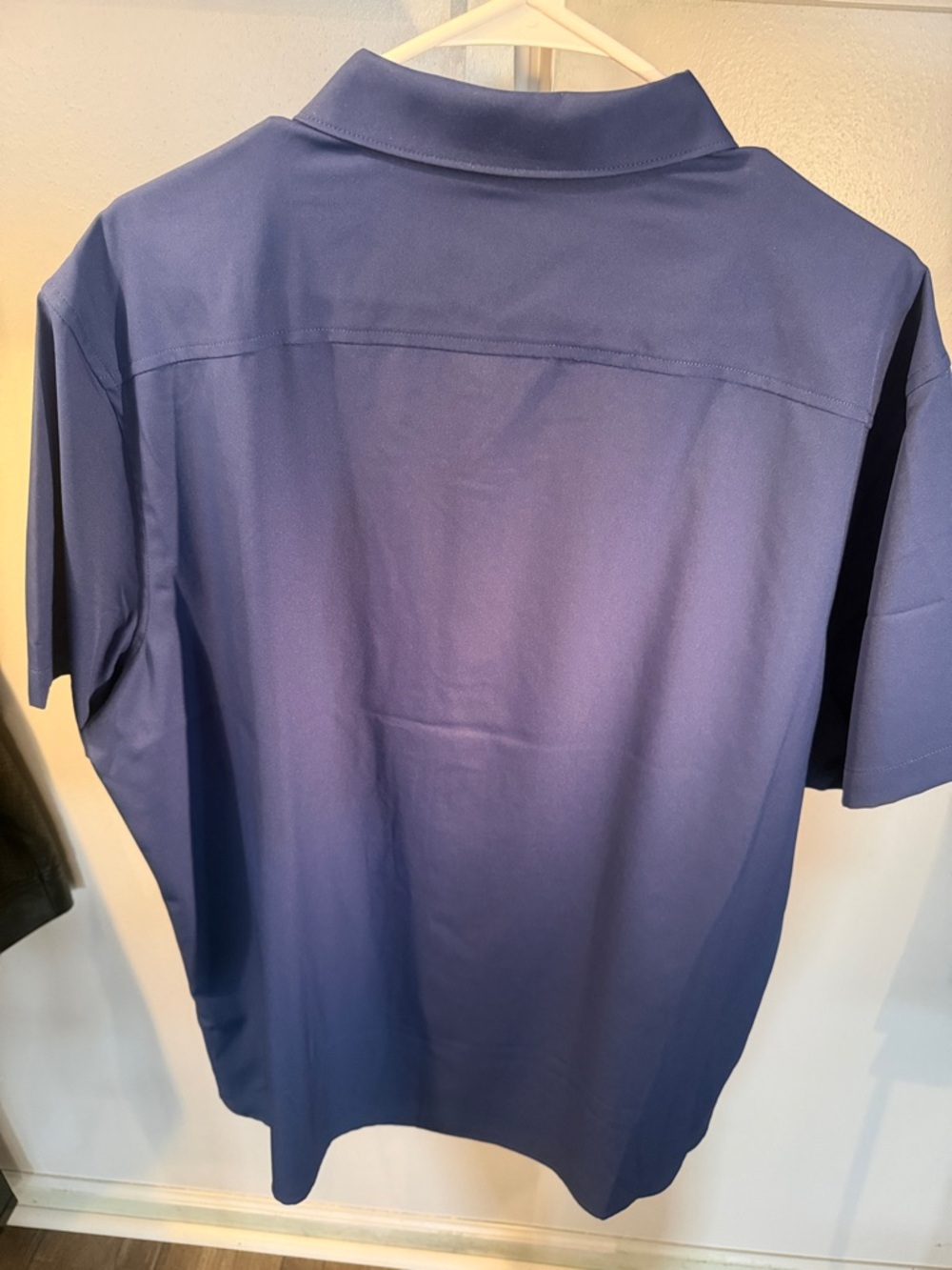 Perry Ellis Short Sleeve Button-Down Shirt in Deep Blue - Picture 3 of 3